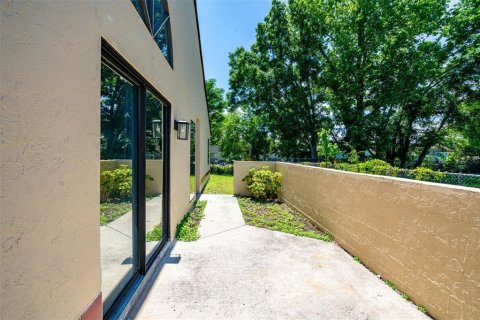 Duplex à vendre à Orlando, Floride: 3 chambres, 121.89 m2 № 1115635 - photo 22