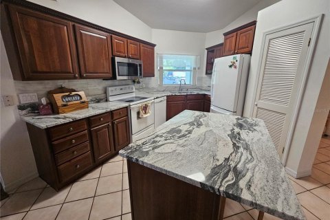 Casa en venta en San Antonio, Florida, 4 dormitorios, 152.36 m2 № 1274515 - foto 3