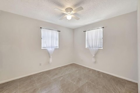 Immobilier commercial à vendre à Stuart, Floride: 156.63 m2 № 1097725 - photo 26