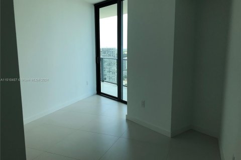 Condominio en venta en Miami, Florida, 2 dormitorios, 106 m2 № 944460 - foto 15