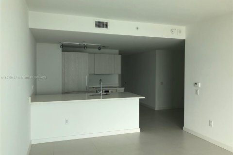 Condominio en venta en Miami, Florida, 2 dormitorios, 106 m2 № 944460 - foto 8