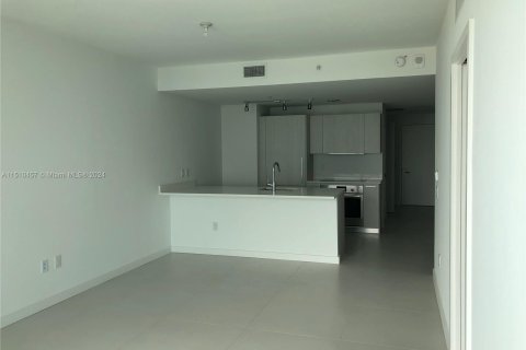 Condominio en venta en Miami, Florida, 2 dormitorios, 106 m2 № 944460 - foto 7