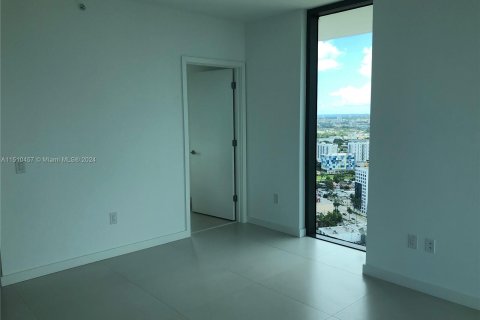 Condominio en venta en Miami, Florida, 2 dormitorios, 106 m2 № 944460 - foto 11
