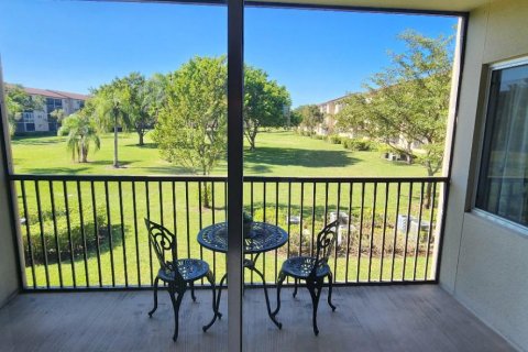 Copropriété à vendre à Pembroke Pines, Floride: 2 chambres, 95.88 m2 № 1135351 - photo 9