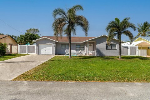 Villa ou maison à vendre à Delray Beach, Floride: 3 chambres, 149.29 m2 № 1014260 - photo 3