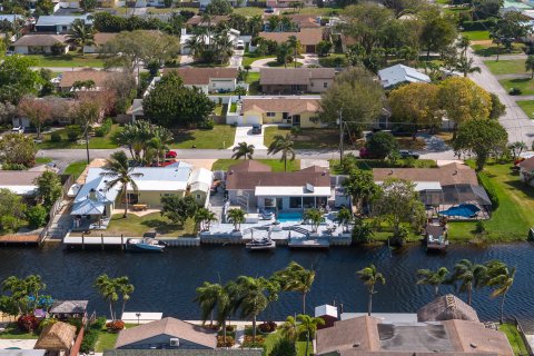 Villa ou maison à vendre à Delray Beach, Floride: 3 chambres, 149.29 m2 № 1014260 - photo 11