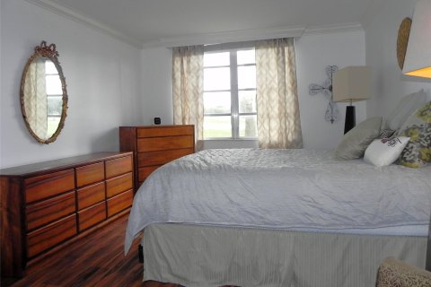 Condo in Pembroke Pines, Florida, 1 bedroom  № 1014319 - photo 5