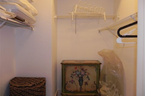 Condo in Pembroke Pines, Florida, 1 bedroom  № 1014319 - photo 2