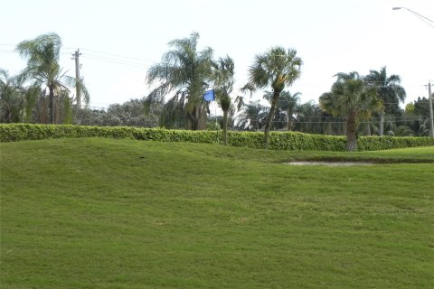 Condo in Pembroke Pines, Florida, 1 bedroom  № 1014319 - photo 12