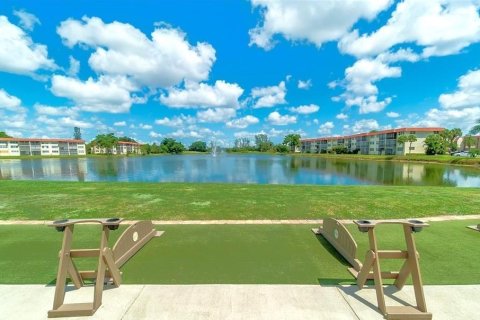 Condo in Pembroke Pines, Florida, 1 bedroom  № 1014319 - photo 27