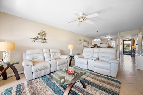 Condo in Punta Gorda, Florida, 2 bedrooms  № 1301666 - photo 15