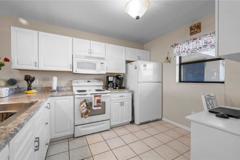 Condo in Punta Gorda, Florida, 2 bedrooms  № 1301666 - photo 7