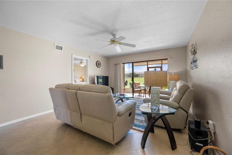 Copropriété à vendre à Punta Gorda, Floride: 2 chambres, 107.12 m2 № 1301666 - photo 13