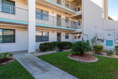 Condominio en venta en Punta Gorda, Florida, 2 dormitorios, 107.12 m2 № 1301666 - foto 3