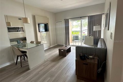Condominio en venta en Orlando, Florida, 1 dormitorio, 62.34 m2 № 565729 - foto 7
