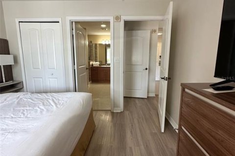 Condo in Orlando, Florida, 1 bedroom  № 565729 - photo 18