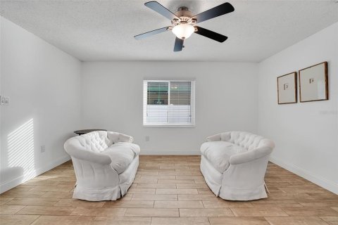 Casa en venta en Tampa, Florida, 3 dormitorios, 136.38 m2 № 637042 - foto 5