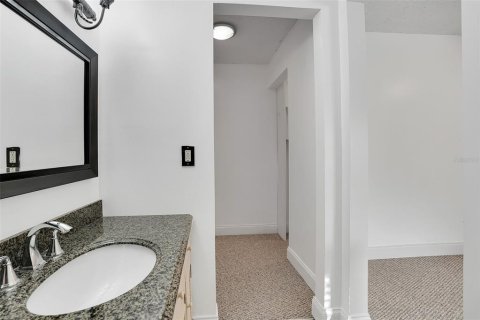 Casa en venta en Tampa, Florida, 3 dormitorios, 136.38 m2 № 637042 - foto 30
