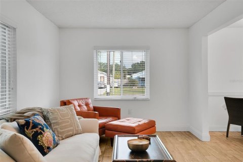 Casa en venta en Tampa, Florida, 3 dormitorios, 136.38 m2 № 637042 - foto 19