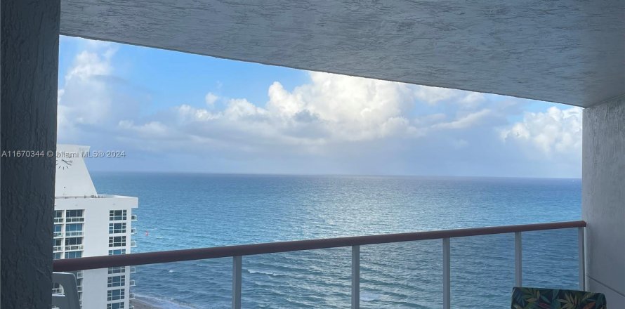 Condo in Miami Beach, Florida, 2 bedrooms  № 1389536