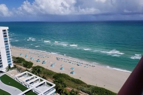 Copropriété à vendre à Miami Beach, Floride: 2 chambres, 105.91 m2 № 1389536 - photo 7