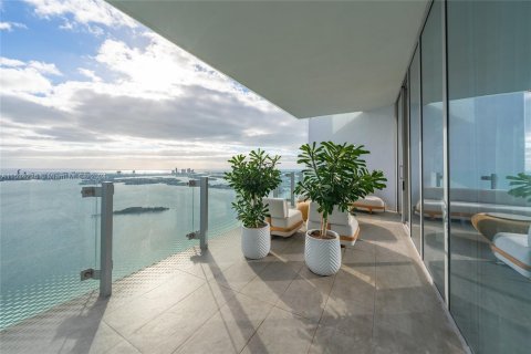 Condo in Miami, Florida, 4 bedrooms  № 1389558 - photo 10