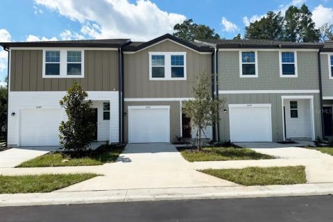 Townhouse in Land O' Lakes, Florida 3 bedrooms, 128.76 sq.m. № 1334683 - photo 1