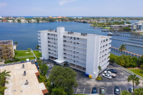 Condominio en venta en Lantana, Florida, 2 dormitorios, 88.26 m2 № 913775 - foto 8