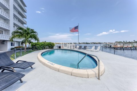 Copropriété à vendre à Lantana, Floride: 2 chambres, 88.26 m2 № 913775 - photo 12