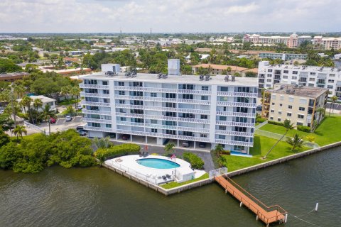 Copropriété à vendre à Lantana, Floride: 2 chambres, 88.26 m2 № 913775 - photo 5