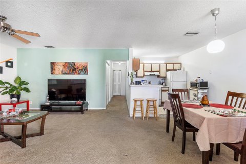 Condominio en venta en Coral Springs, Florida, 2 dormitorios, 79.9 m2 № 860370 - foto 9