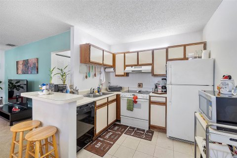 Condominio en venta en Coral Springs, Florida, 2 dormitorios, 79.9 m2 № 860370 - foto 10