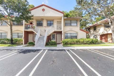 Condominio en venta en Coral Springs, Florida, 2 dormitorios, 79.9 m2 № 860369 - foto 11