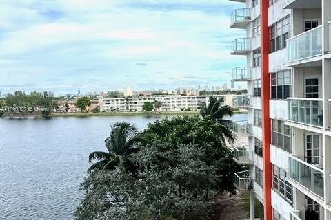 Condominio en venta en Miami, Florida, 1 dormitorio, 79.99 m2 № 1187174 - foto 5