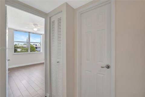 Copropriété à vendre à Fort Lauderdale, Floride: 2 chambres, 77.11 m2 № 1324617 - photo 13