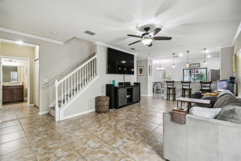 House in New Port Richey, Florida 5 bedrooms, 201.88 sq.m. № 1406643 - photo 6