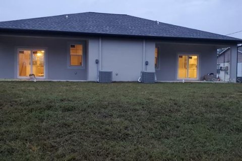 Immobilier commercial à vendre à Englewood, Floride: 173.17 m2 № 1354773 - photo 12