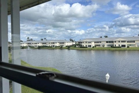 Condominio en venta en Vero Beach, Florida, 2 dormitorios, 125.98 m2 № 1079027 - foto 1