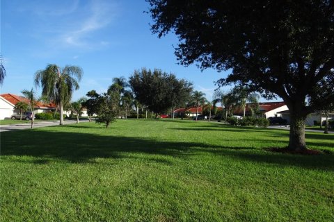 Villa ou maison à louer à Lake Suzy, Floride: 2 chambres, 170.2 m2 № 1341041 - photo 22