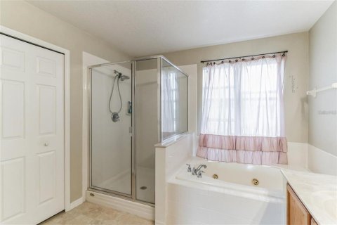 Casa en venta en Kissimmee, Florida, 4 dormitorios, 358.97 m2 № 1109481 - foto 19