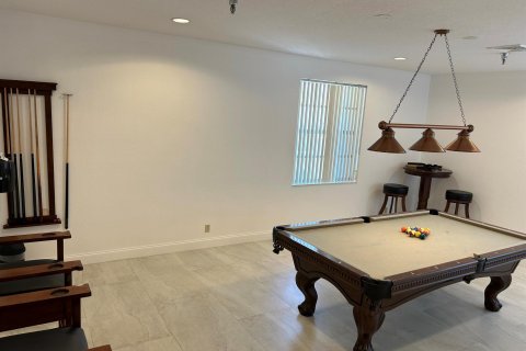 Condominio en venta en Royal Palm Beach, Florida, 1 dormitorio, 61.32 m2 № 1119935 - foto 4