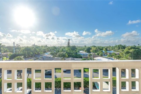 Condominio en venta en Oakland Park, Florida, 1 dormitorio, 63.17 m2 № 1375605 - foto 6