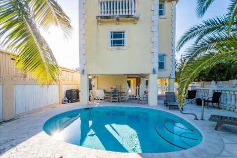 Villa ou maison à vendre à Marathon, Floride: 4 chambres, 215.16 m2 № 1011294 - photo 14