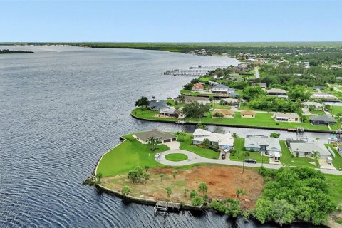 Terreno en venta en Port Charlotte, Florida № 1321786 - foto 8