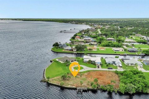 Terreno en venta en Port Charlotte, Florida № 1321785 - foto 1