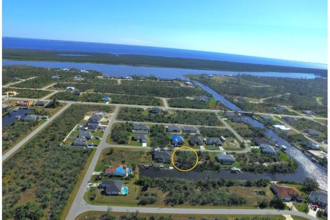 Land in Port Charlotte, Florida № 947067 - photo 10