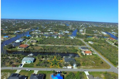 Terreno en venta en Port Charlotte, Florida № 947067 - foto 11