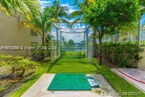 Condominio en venta en Hallandale Beach, Florida, 1 dormitorio, 80.82 m2 № 1234407 - foto 6