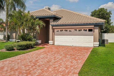 House in Sarasota, Florida 3 bedrooms, 147.9 sq.m. № 1392365 - photo 2