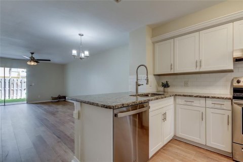 Condominio en venta en Tampa, Florida, 2 dormitorios, 103.12 m2 № 1392363 - foto 9